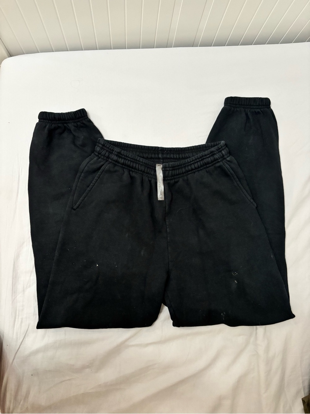 Aritzia Black Elastic Waist Joggers
